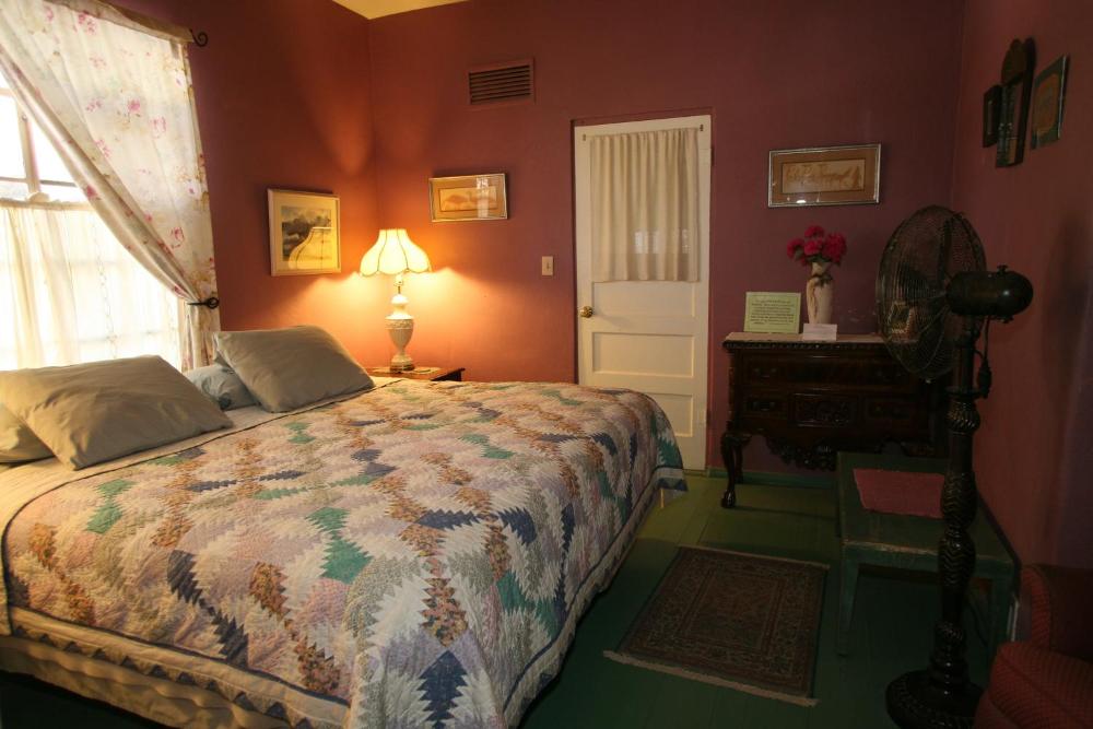 King Room interior